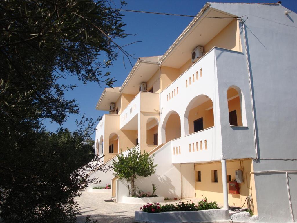 Calamon Apartments Эпископи Экстерьер фото