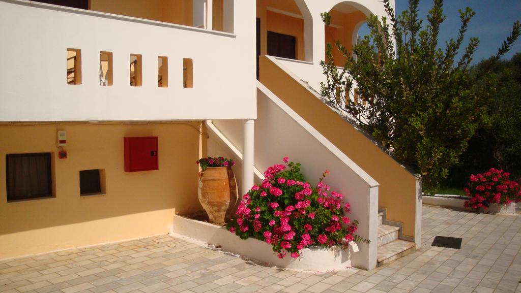 Calamon Apartments Эпископи Экстерьер фото