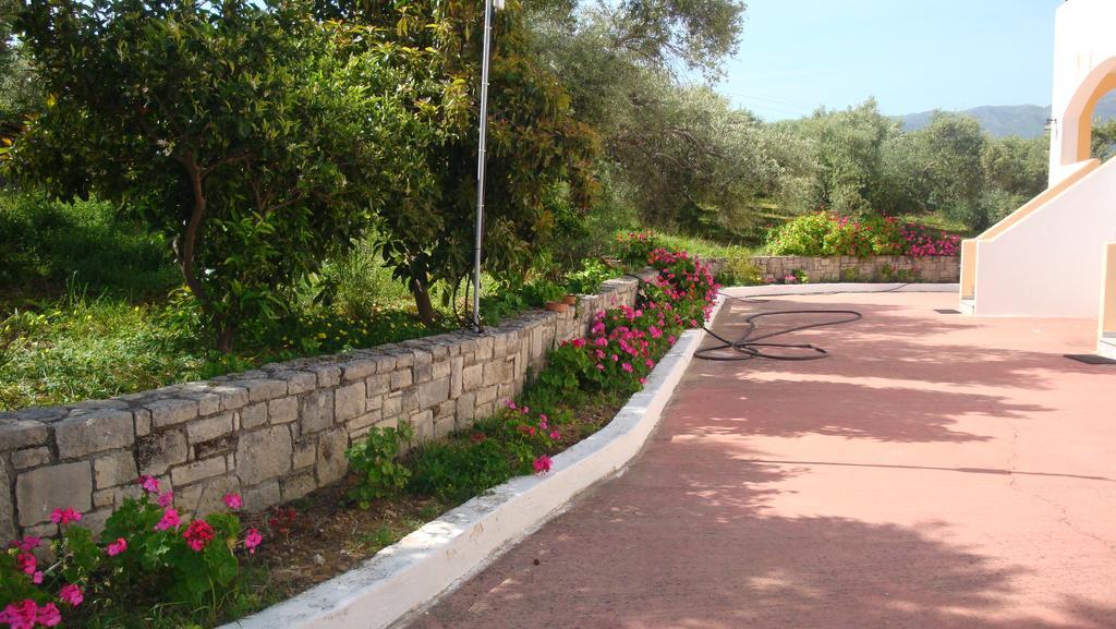 Calamon Apartments Эпископи Экстерьер фото
